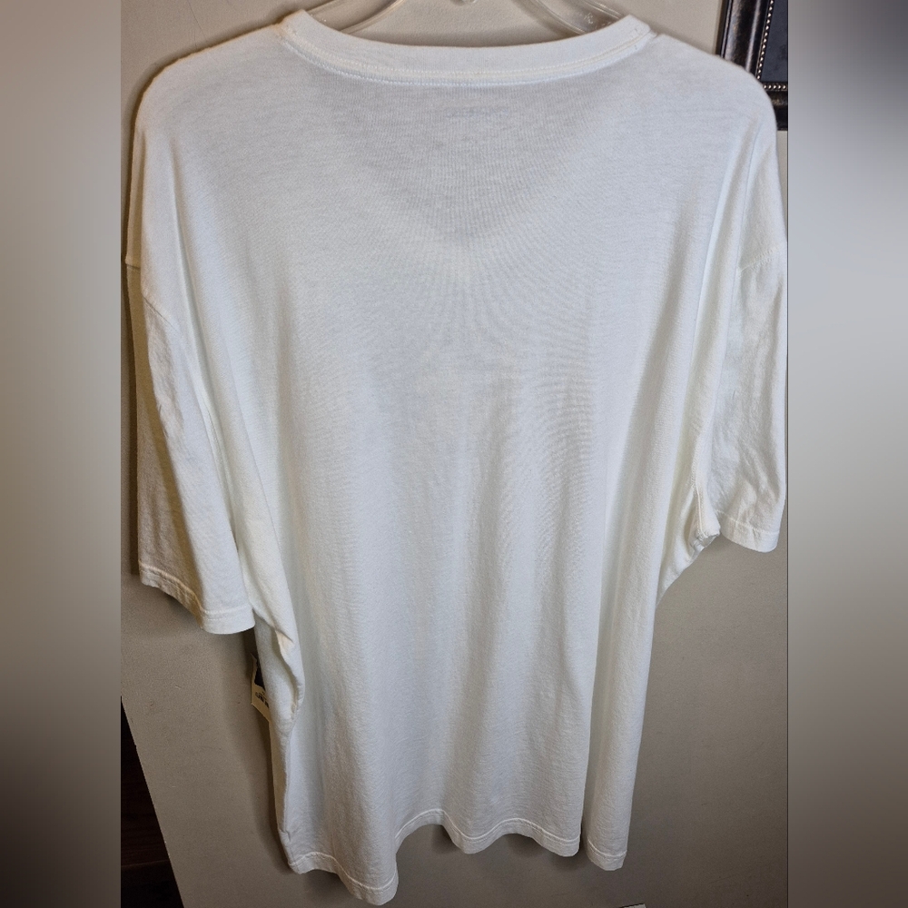 Express White Graphic V-Neck T-Shirt - Picture 9 of 12